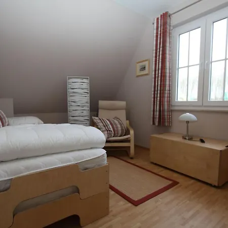 Kapitaenshaus In By Interhome Feriehus Glowe